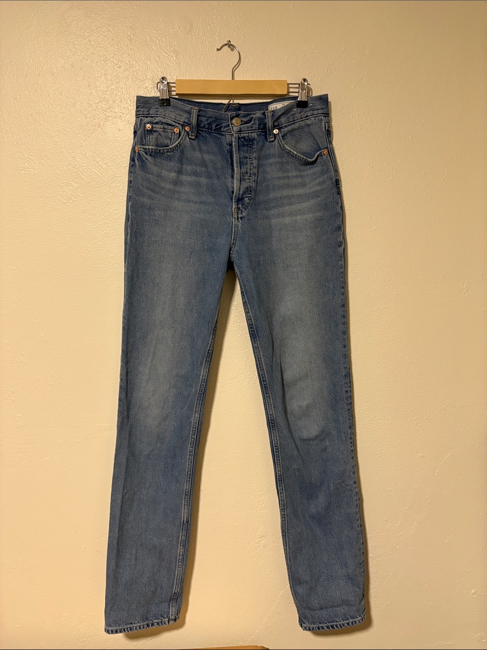 Gap Classic Women’s Blue Straight-Leg Jeans